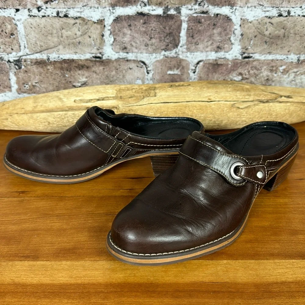 Redwing Brown Leather Mules/ Clogs - Picture 2 of 9